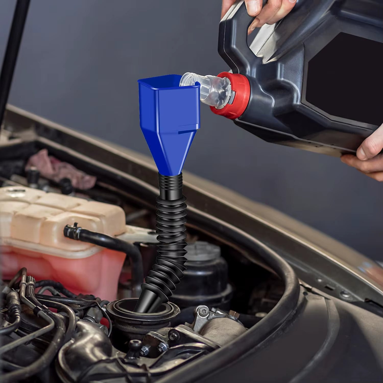 1Pcs Car Refueling Funnel Gasoline Foldable Engine Oil Funnel Tool Plastic Funnel Car Refueling Tool Auto Accessories